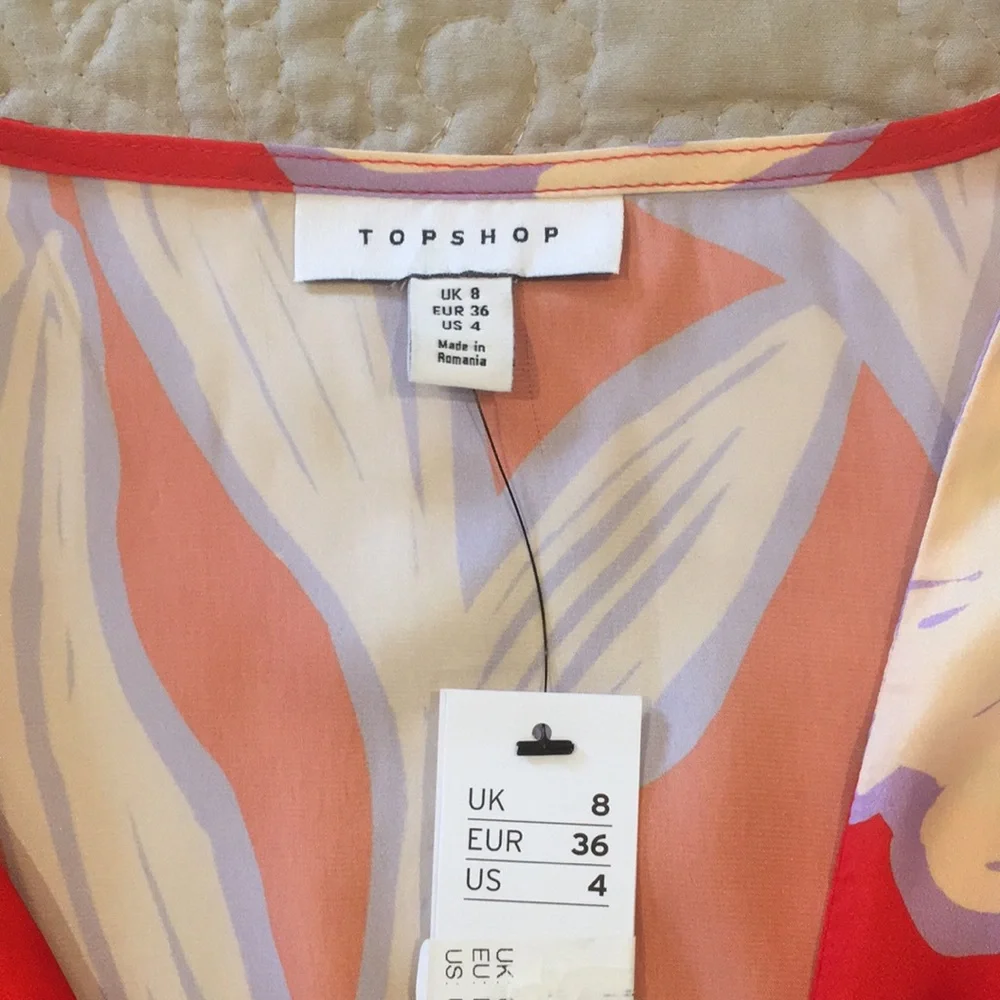 ๐ TOPSHOP Puff Sleeve Cutout Back Large Floral Satin Mini Dress 4 Red/Cream - Picture 14 of 15